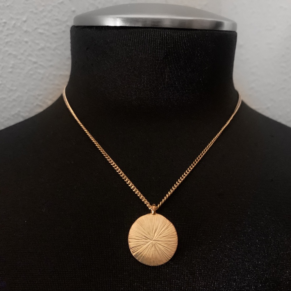 BCBGENERATION DAINTY NECKLACE CHOKER GOLD PENDANT